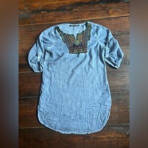 Melange lightweight linen blue tunic rolled sleeve embroidered chest size medium